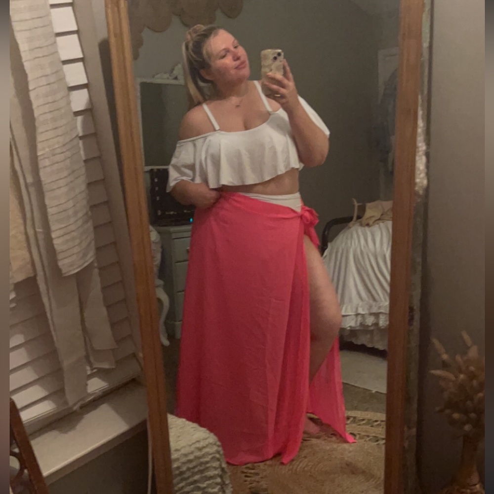 Hot pink sarong! Worn on my bachelorette and honeymoon! Originally from Amazon.